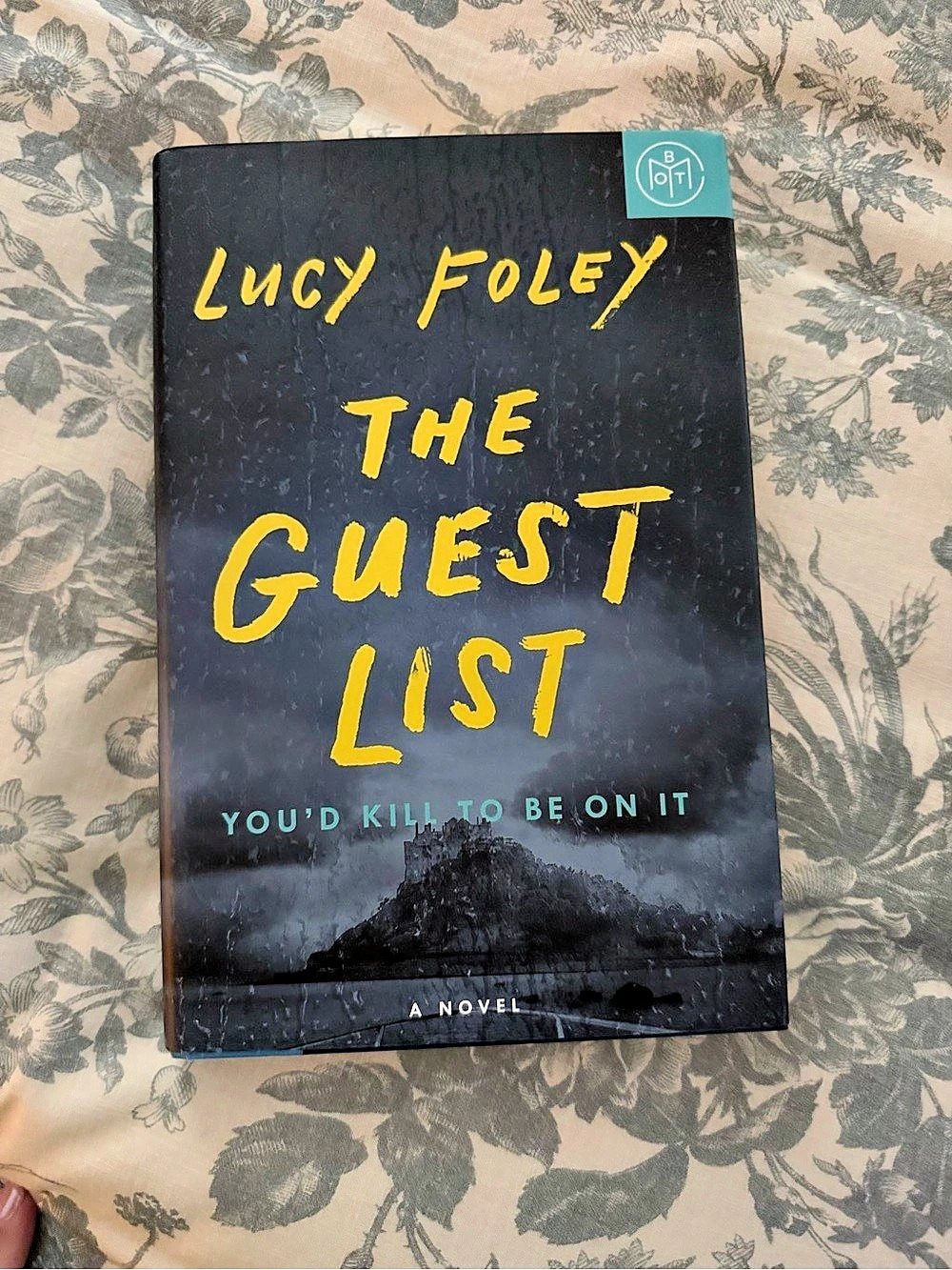 Lucy Foley The Guest List Novel Paperback